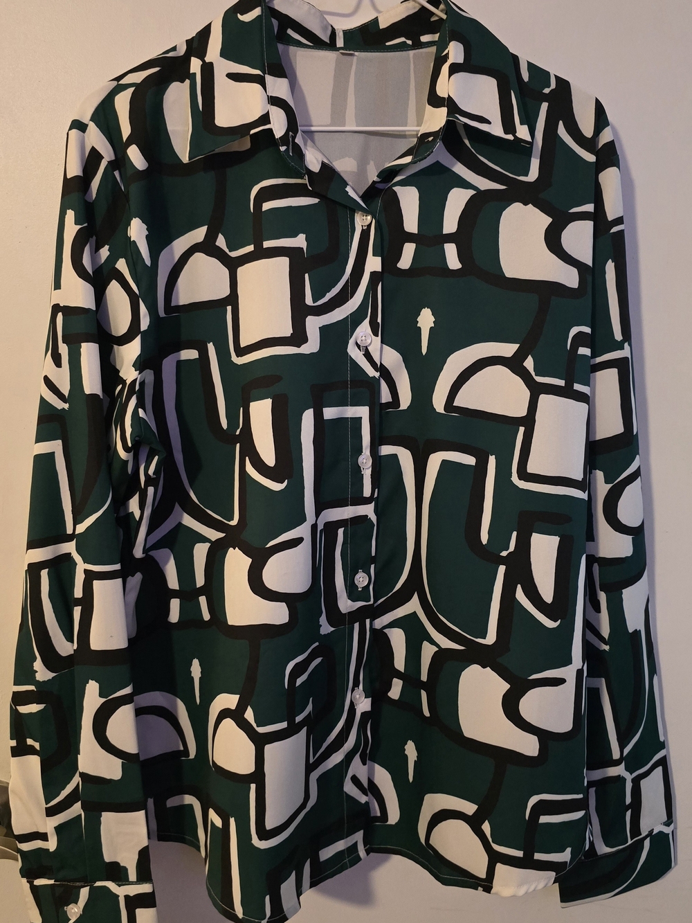 Women's Green Geometric Button-Up Shirt